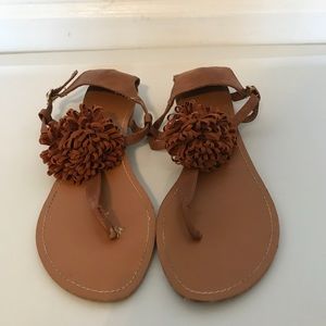Brown sandals size 6